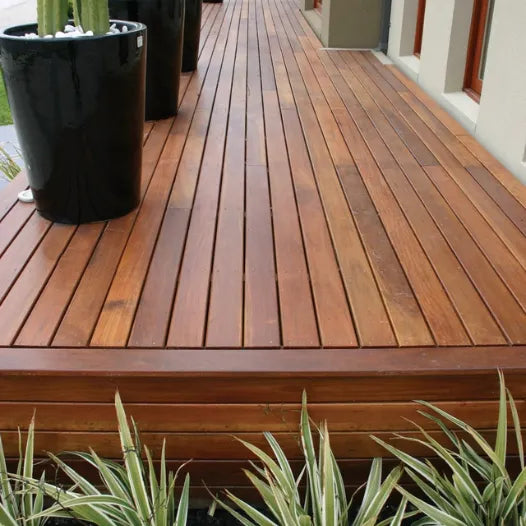 135X19 QLD SPOTTED GUM KD STD & BETTER DECKING RDM