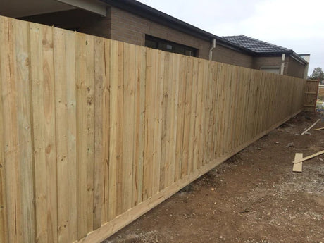 72X47 H3 TREATED PINE RAIL 6.0M